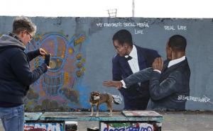 Smithov šamar Rocku na dodjeli Oskara završio i kao mural na Berlinskom zidu